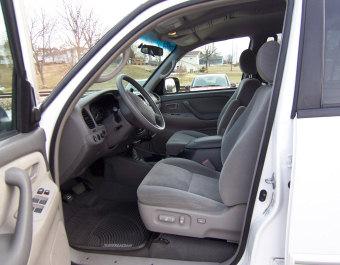 Toyota Sequoia 2006 photo 2