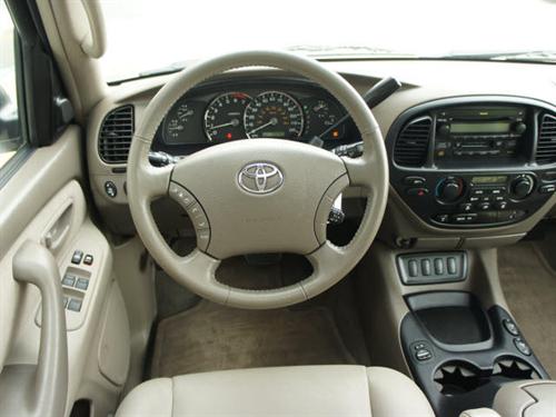 Toyota Sequoia 2006 photo 4