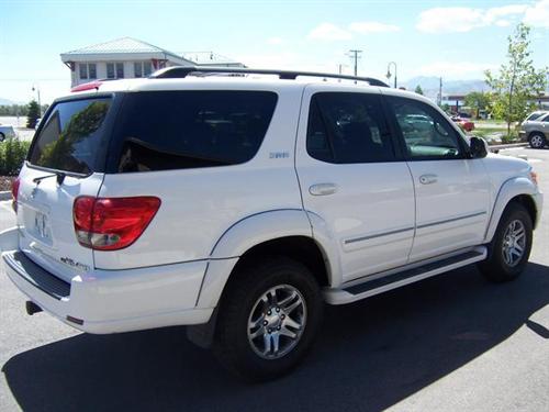 Toyota Sequoia 2006 photo 2