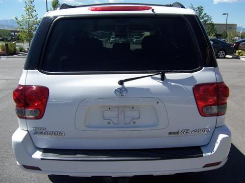 Toyota Sequoia 2006 photo 3