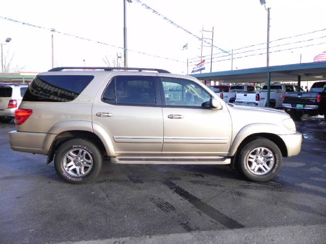 Toyota Sequoia 2006 photo 4