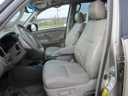 Toyota Sequoia 2007 photo 2