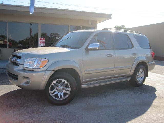 Toyota Sequoia 2007 photo 1