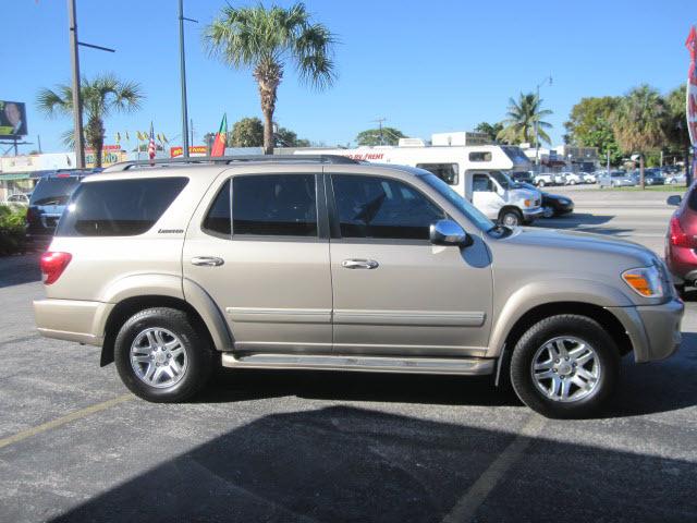 Toyota Sequoia 2007 photo 4