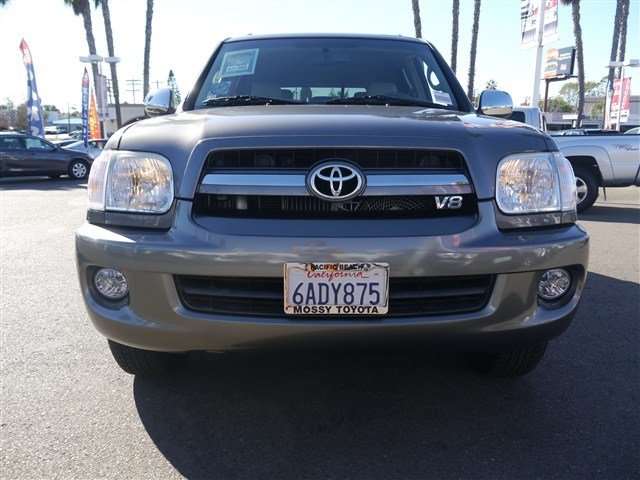 Toyota Sequoia 2007 photo 3