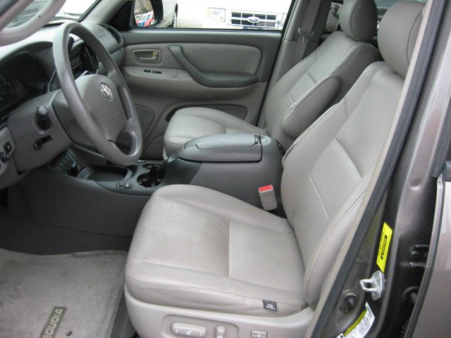 Toyota Sequoia 2007 photo 2