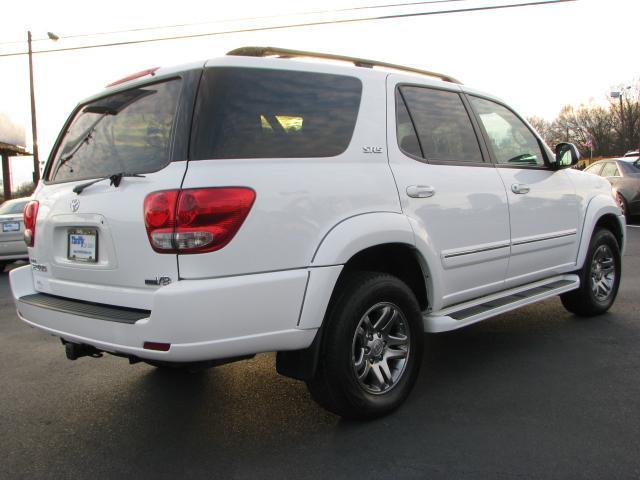 Toyota Sequoia 2007 photo 4