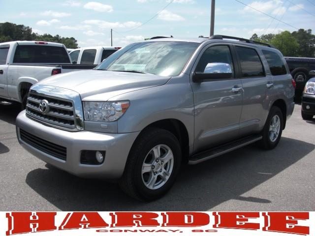 Toyota Sequoia 2008 photo 2