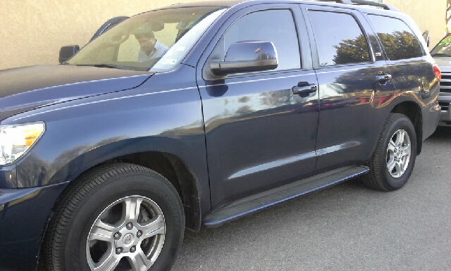 Toyota Sequoia 2008 photo 2