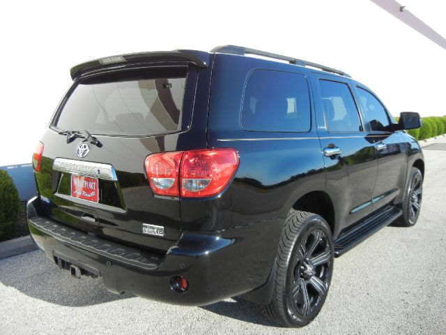 Toyota Sequoia 2008 photo 1