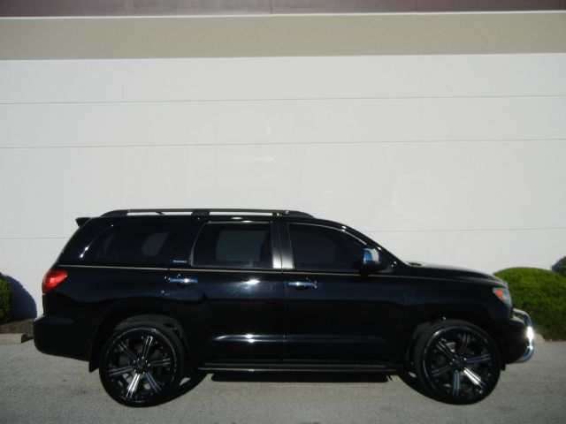 Toyota Sequoia 2008 photo 4