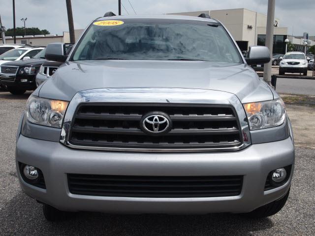 Toyota Sequoia 2008 photo 1