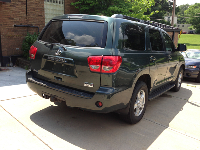 Toyota Sequoia 2008 photo 1