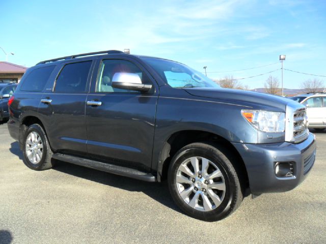 Toyota Sequoia 2008 photo 2