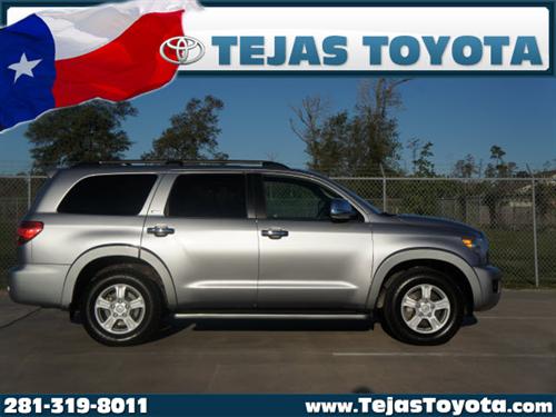 Toyota Sequoia 2010 photo 1