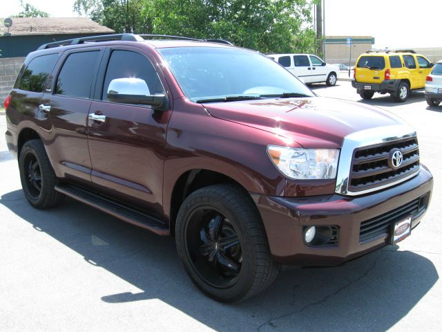 Toyota Sequoia 4X4 LS 26K SUV