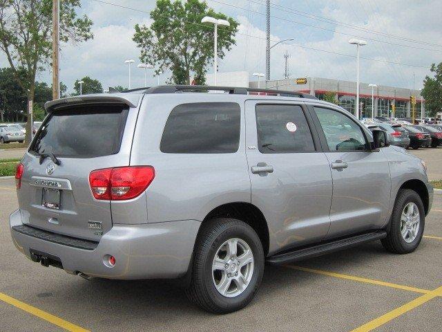 Toyota Sequoia 2011 photo 1