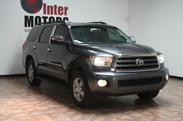 Toyota Sequoia 2011 photo 12
