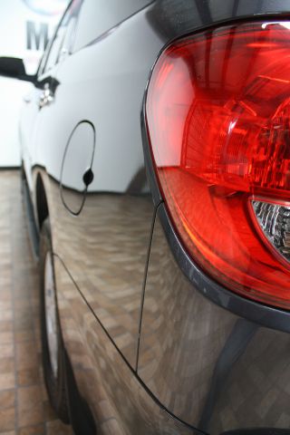 Toyota Sequoia 2011 photo 22