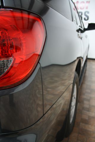 Toyota Sequoia 2011 photo 27