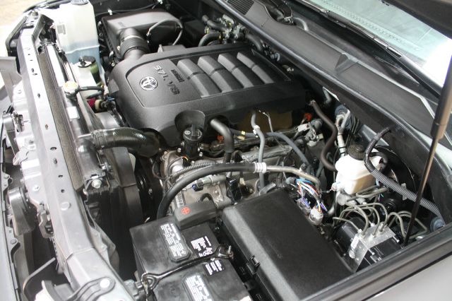 Toyota Sequoia 2011 photo 33