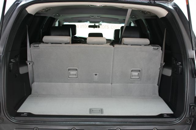 Toyota Sequoia 2011 photo 51