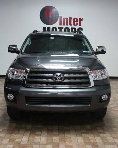 Toyota Sequoia 2011 photo 54