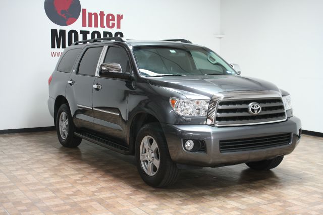 Toyota Sequoia 2011 photo 56