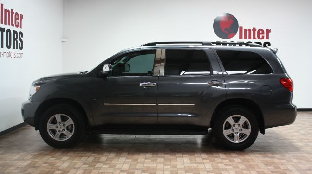 Toyota Sequoia 2011 photo 63