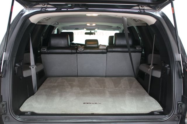 Toyota Sequoia 2011 photo 9