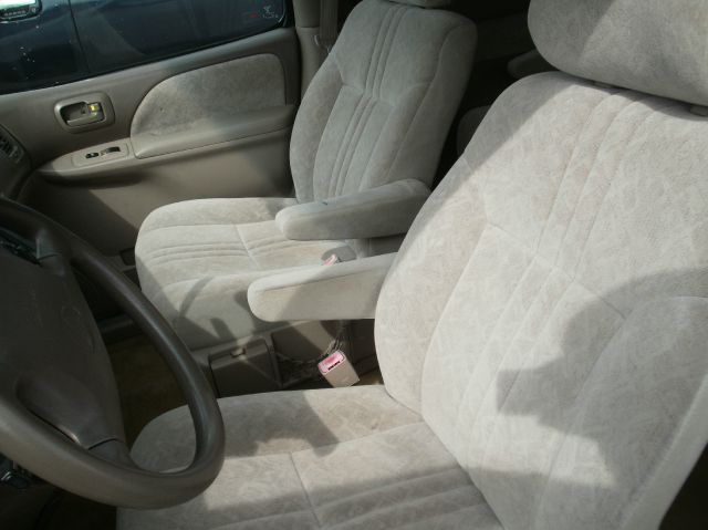 Toyota Sienna SEL Sport Utility 4D MiniVan