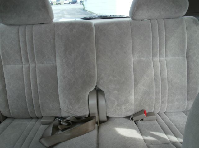 Toyota Sienna 2000 photo 3