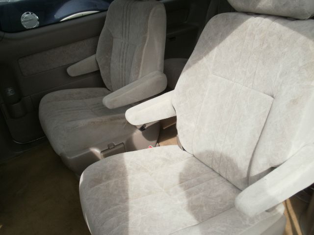 Toyota Sienna 2000 photo 8