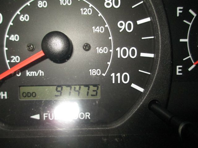 Toyota Sienna 2000 photo 3