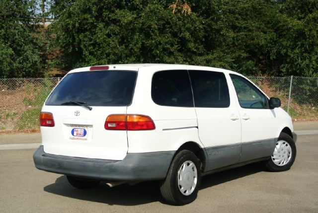 Toyota Sienna Gold Edition MiniVan