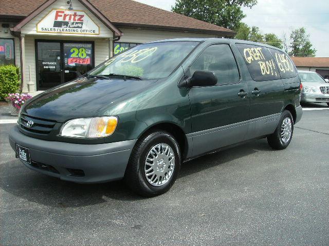 Toyota Sienna SEL Sport Utility 4D MiniVan