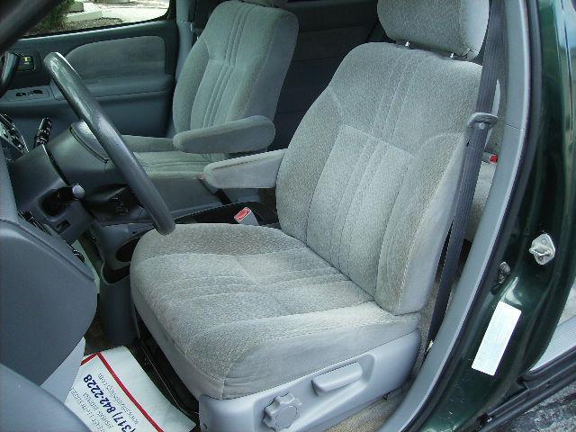 Toyota Sienna 2001 photo 2