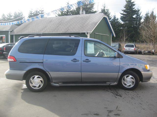 Toyota Sienna 2001 photo 5