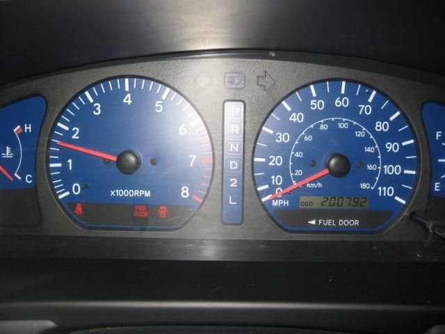 Toyota Sienna 2001 photo 8