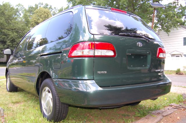 Toyota Sienna Lariat Lifted 4X4 LTHR SNRF Limited Edition 4WD MiniVan