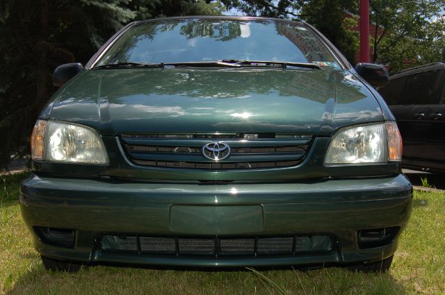 Toyota Sienna 2001 photo 2