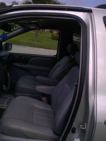 Toyota Sienna 2002 photo 4