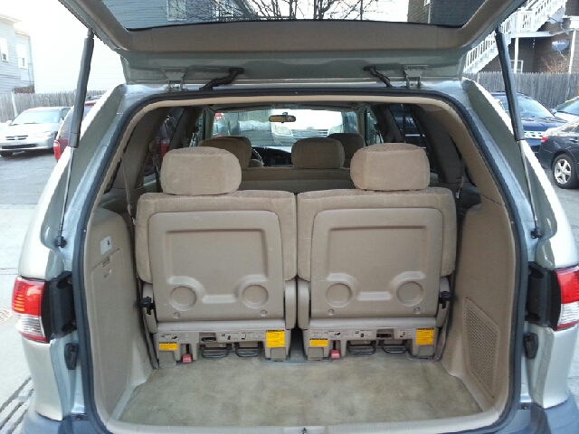 Toyota Sienna SEL Sport Utility 4D MiniVan