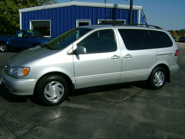 Toyota Sienna Ml350 4matic Edition 1 MiniVan