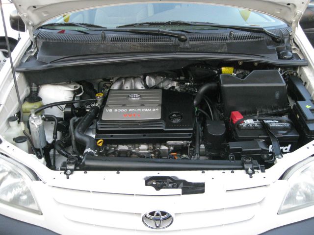 Toyota Sienna 2003 photo 0