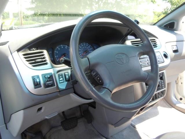 Toyota Sienna SEL Sport Utility 4D MiniVan