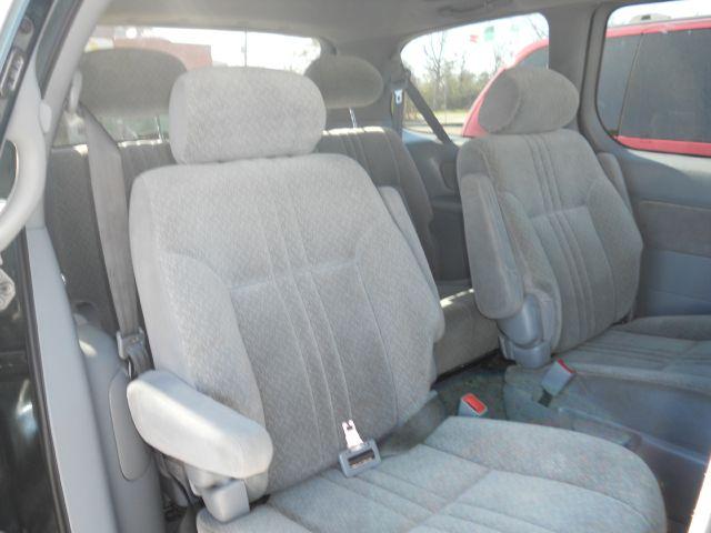 Toyota Sienna 2003 photo 4