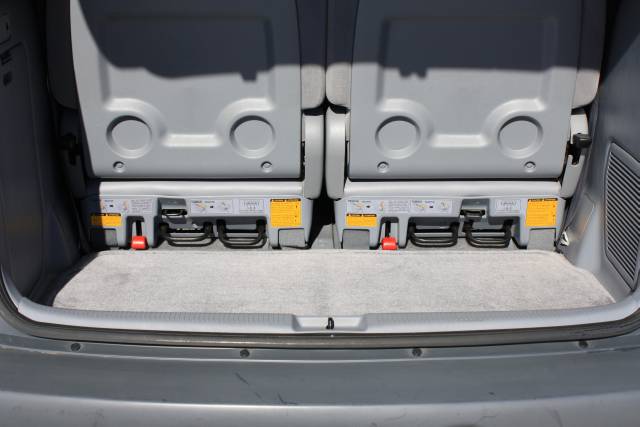 Toyota Sienna 2003 photo 3