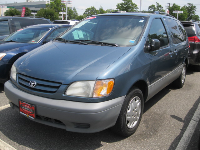 Toyota Sienna SEL Sport Utility 4D Unspecified