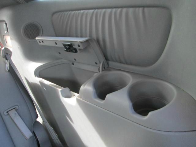 Toyota Sienna XLT 4.6L 4WD MiniVan